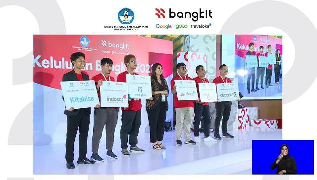 Pemberian dana intensif bagi 15 kelompok terbaik dalam proses belajar mengajar Program Bangkit by Google dan MBKM.