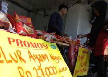 Salah satu operasi pasar yang sudah dilakukan untuk menekan dan mencegah kenaikan komoditi pangan.