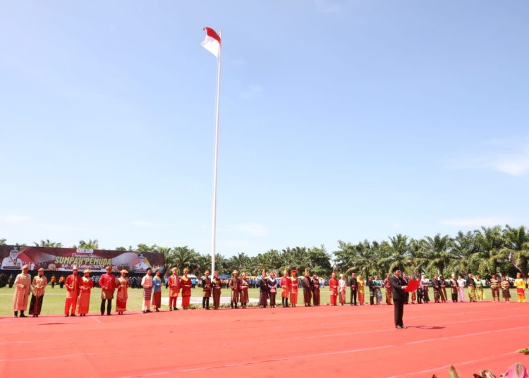 Upacara peringatan Hari Sumpah Pemuda ke-94 tahun 2022 di Alun-alun Kabupaten Madiun.