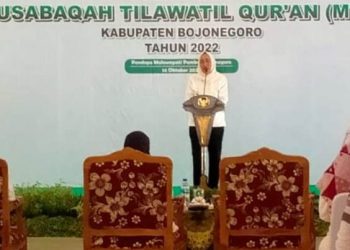 Bupati Bojonegoro Anna Mu’awanah saat membuka Musabaqah Tilawatil Quran (MTQ) tingkat Kabupaten Bojonegoro Tahun 2022.