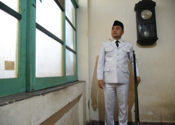 Wali Kota Eri Cahyadi memerankan sosok Presiden Pertama Republik Indonesia (RI), Soekarno dalam film Koesno.