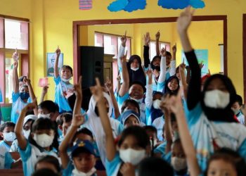Susana sosialisasi makan telur dan daging di SDN Wandanpuro 01 Bululawang Kabupaten Malang.