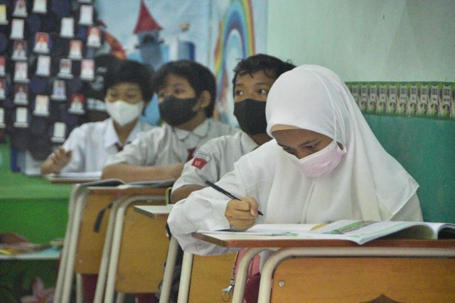 Foto ilustrasi: Pembelajaran di salah satu sekolah di Surabaya.