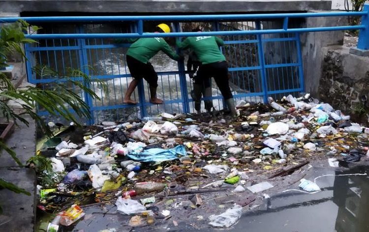 Salah satu trash rack yang dimiliki Pemkab Bojonegoro. Di kawasan perkotaan kini ada empat alat penyaring sampah itu.