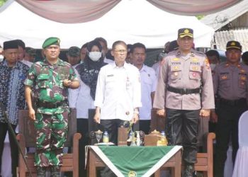 Penutupan TMMD ke-115 yang ditutup Kasdam V Brawijaya, Brigjen TNI Piek Budyakto.