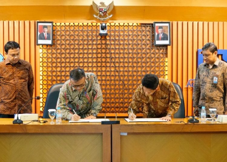 Penandatanganan Perjanjian Kerja Sama (PKS) yang dilaksanakan di Gedung Rektorat ITS.