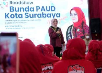 Bunda PAUD Kota Surabaya Rini Indriyani saat Roadshow PAUD Surabaya dalam rangka Sosialisasi dan Implementasi PAUD Holistik Integratif.