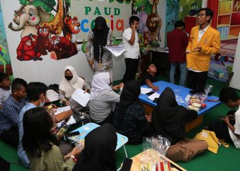 Salah satu kegiatan "Ayo Sinau dan Ngaji Bareng" yang digagas Pemkot Surabaya.