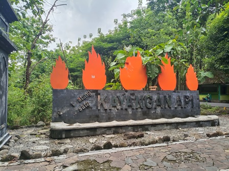 Tempat wisaya Kayangan Api.