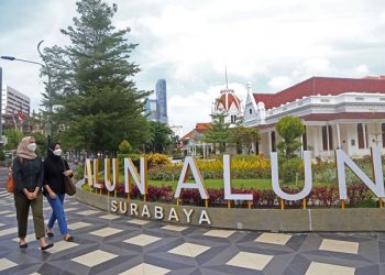 Kawasan wisata Alun-Alun Surabaya di Jalan Gubernur Suryo.