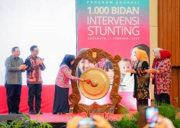 Program Edukasi 1.000 Bidan dan Intervensi Stunting bersama Badan Kependudukan dan Keluarga Berencana Nasional (BKKBN) Republik Indonesia, di Dyandra Convention Center Surabaya.