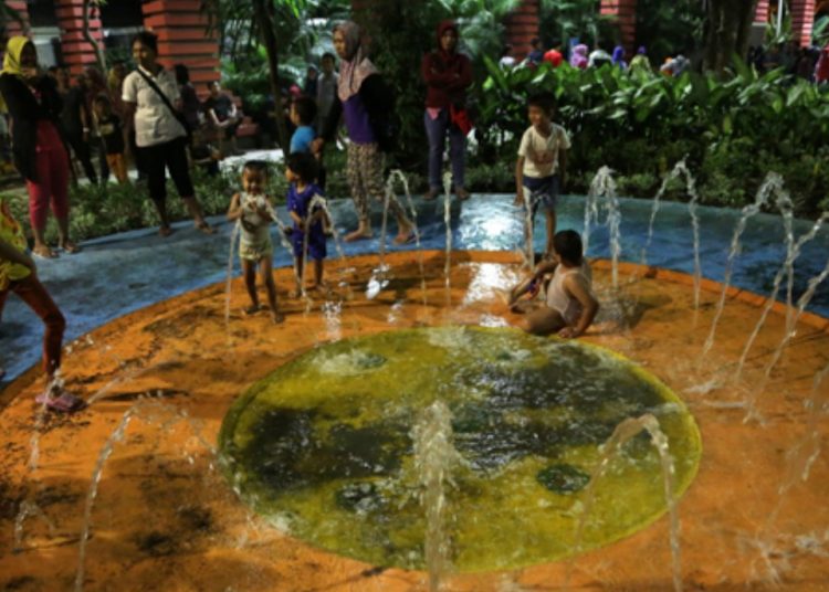 Salah satu taman di Surabaya