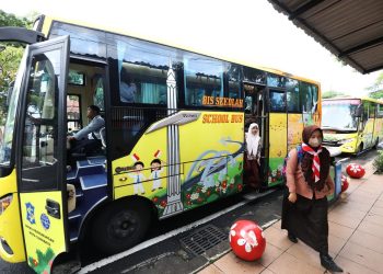 Bus sekolah yang sudah.dioperasionalkan oleh Dishub Surabaya. Sementara ini telah ada sembilan armada.
