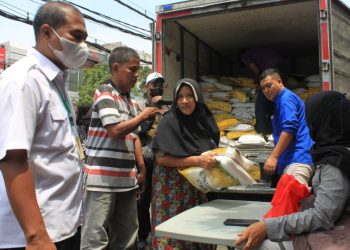 Operasi pasar komoditi beras yang dilaksanakan di Pasar Tambahrejo.