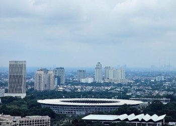 Adaptive pixel 200MP menangkap warna foto dan detail yang vivid di kondisi terang maupun gelap.