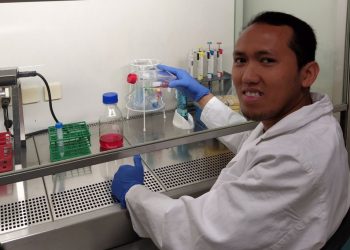 Dosen Departemen Biologi, Fakultas Sains dan Analitika Data (FSAD) ITS Dr rer nat Arif Luqman.