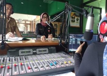 Talkshow di Radio Istana FM 95.00 Mhz dengan tema ‘Menata Pasar Lama dengan Hati’.