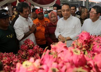 Wali Kota Surabaya Eri Cahyadi dalam peresmian Pasar Induk Surabaya Sidotopo (PISS) di Kecamatan Semampir, Surabaya.