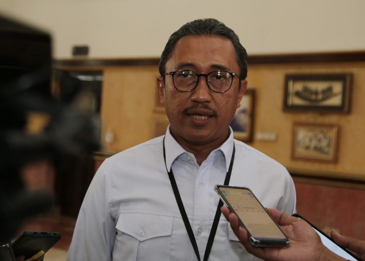 Dirut PDAM Surya Sembada Kota Surabaya Arief Wisnu Cahyono