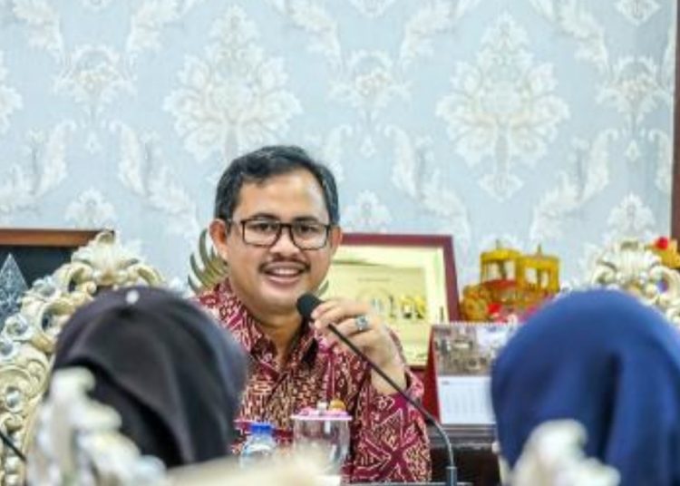 Sekretaris Daerah Kota Surabaya, Ikhsan.