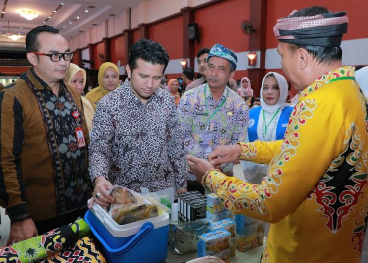 Wakil Gubernur Jawa Timur Emil Elestianto Dardak menghadiri Misi Dagang dan Investasi antara Provinsi Jawa Timur dan Provinsi Kalimantan Utara, di Tarakan Plaza Hotel, Kota Tarakan, Kalimantan Utara.