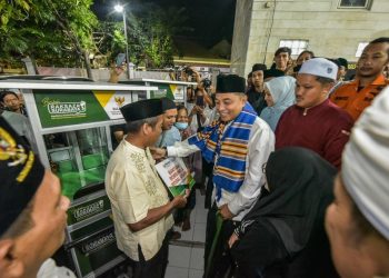 Wali Kota Eri Cahyadi, Baznas, dan jajaran Pemkot Surabaya melakukan Safari Ramadan