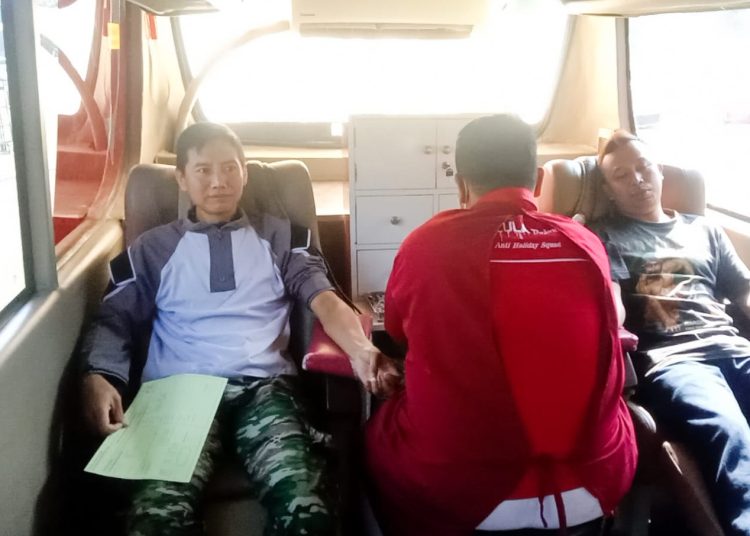 Kegiatan donor darah yang menjadi salah satu bakti sosial dalam Perkemahan Jumat Sabtu dan Minggu (Perjusami) oleh Satuan Karya (Saka) Wira Kartika Kodim 0813 Bojonegoro.