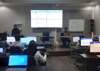Ujian Pendidikan Kesetaraan paket C bagi warga Bojonegoro yang diselenggarakan di gedung Pelayanan Informasi Publik (PIP) Kominfo Bojonegoro.