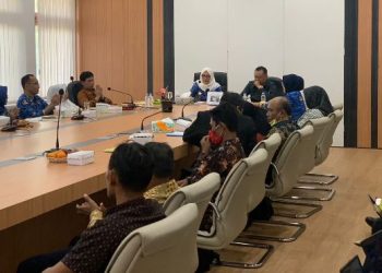 Pertemuan dengan warga Desa Ngelo, Kecamatan Margomulyo di ruang Tribuana Tungga Dewi Gedung Pemkab Lama membahas proyek strategis nasional Bendungan Karangnongko.