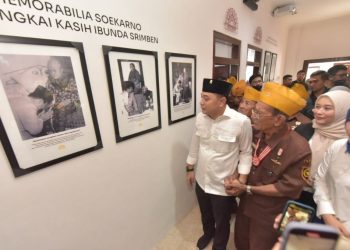 Wali Kota Surabaya Eri Cahyadi di sela meresmikan destinasi wisata heritage Rumah Lahir Bung Karno di Jalan Pandean IV nomor 40 Surabaya.