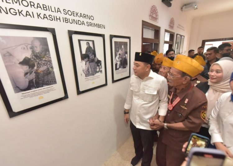 Wali Kota Surabaya Eri Cahyadi di sela meresmikan destinasi wisata heritage Rumah Lahir Bung Karno di Jalan Pandean IV nomor 40 Surabaya.