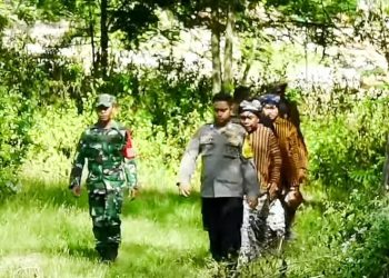 Acara sedekah bumi yang dilaksanakan di Sendang Tirtawana Desa Dander, Kecamatan Dander, Bojonegoro.
