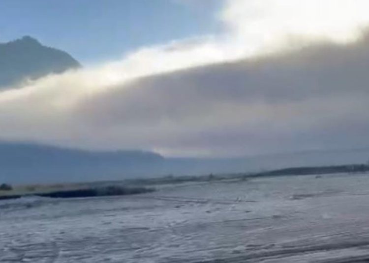 Fenomena Frozen di Gunung Bromo.