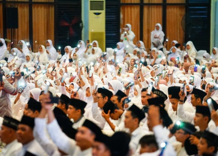 Gelaran Gebyar Prestasi Alquran Yayasan Khadijah yang diselenggarakan di gedung Islamic Centre, Surabaya.