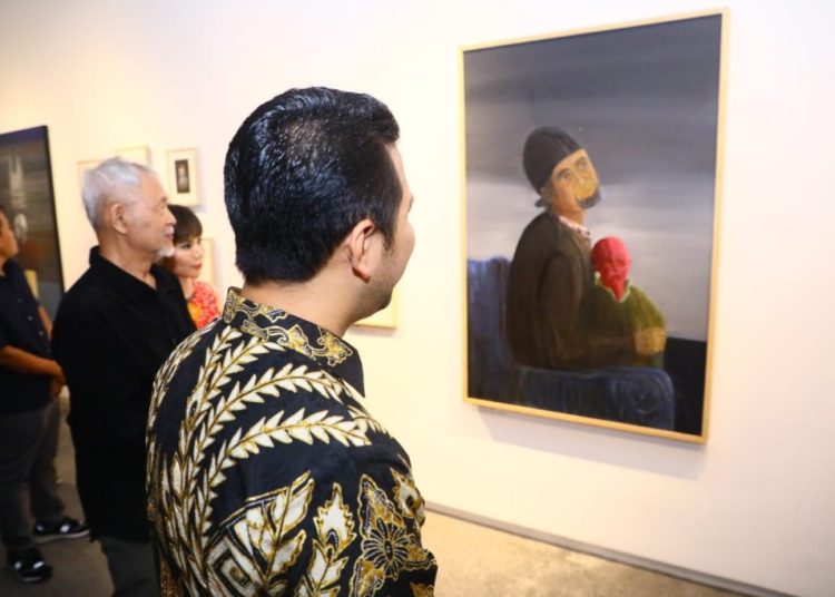 Pameran tunggal lukisan Goenawan Mohamad di Orasis Art Space Jalan Bukit Golf Citraland No. B2-25 Sambikerep Surabaya.