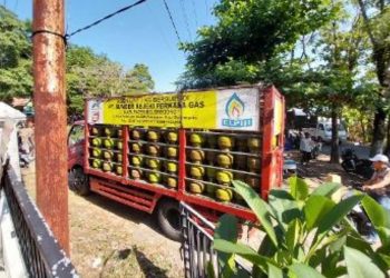 Operasi pasar LPG 3 kg bersubsidi dilakukan Pemkab Bojonegoro jelang Idul Adha 1444 H.