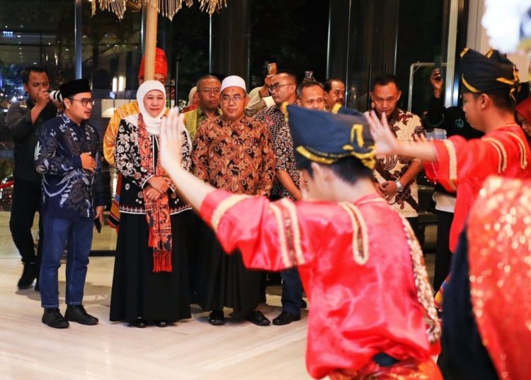 Tarian Jarann ditampilkan menyambut Gubernur Jawa Timur Khofifah Indar Parawansa dalam gathering bersama warga kelahiran Jawa Timur di Sumatera Barat.