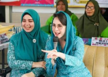 Arumi Bachsin di Kelurahan Kebonsari Kulon Kecamatan Kanigaran Kota Probolinggo.