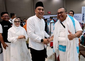 Wali Kota Surabaya Eri Cahyadi saat di Asrama Haji Sukolilo, Surabaya.