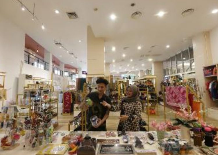 Surabaya Kriya Gallery yang berada di Siola.