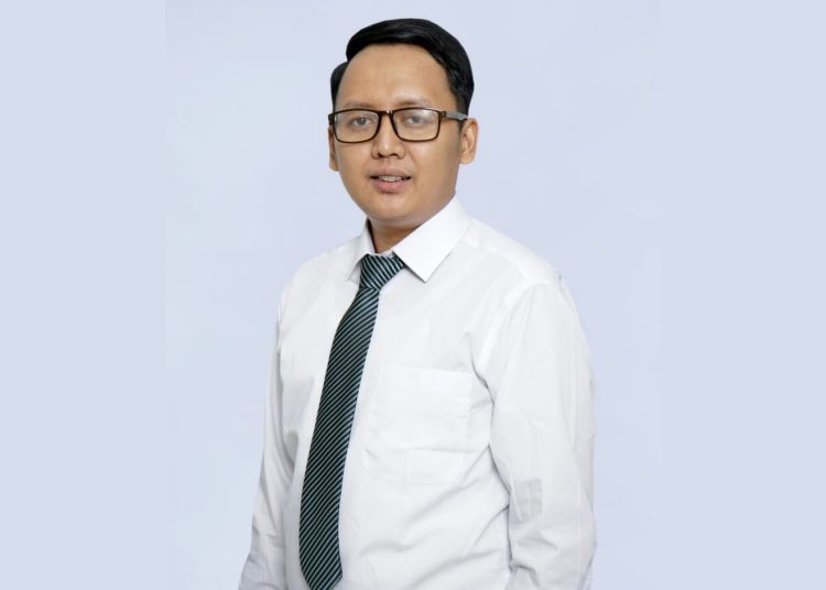 Dosen departemen teknik transportasi laut ITS (Muhammad Riduwan, S.kom M.kom)