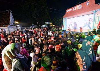 Festival Peneleh digadang menjadi pemicu pengembangan wisata heritage di Kota Surabaya.