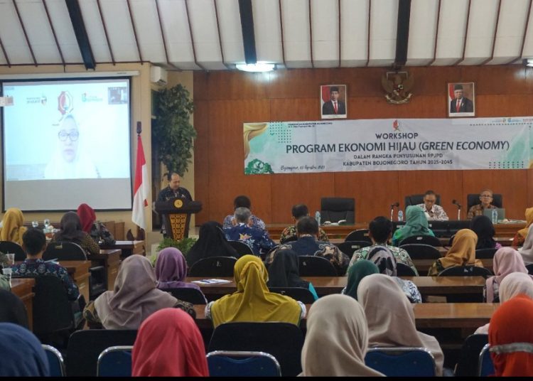 Workshop Program Ekonomi Hijau yang diselenggarakan di Gedung Angling Dharma lantai 2 Pemkab Bojonegoro.