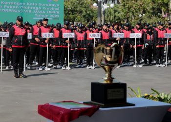 Pelepasan dan pemberangkatan atlet Surabaya yang akan mengikuti Pekan Olahraga Pemerintah Provinsi (Porprov) Jawa Timur VIII.