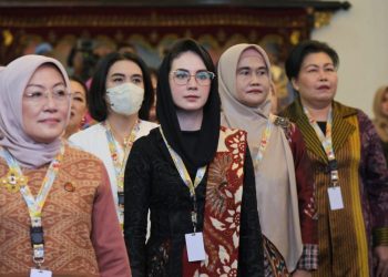 Arumi Bachsin saat mengikuti Rakornas Dekranas di Jakarta.