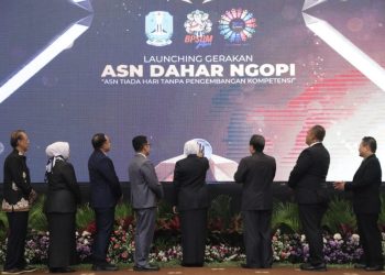 Peluncuran gerakan 'Dahar Ngopi' di gedung Sasana Wiyata Praja, Kantor BPSDM Provinsi Jatim.