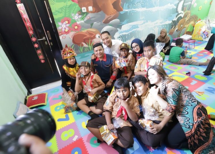 Rumah Anak Prestasi Sonokwijenan di Jalan Sono Indah VII No 10, Kecamatan Sukomanunggal, Surabaya.