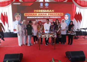 Peresmian Rumah Anak Prestasi Sonokwijenan di Jalan Sono Indah VII No 10, Kecamatan Sukomanunggal, Surabaya.