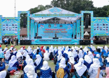 Peringatan HUT ke-18 Himpunan Pendidik dan Tenaga Kependidikan Anak Usia Dini Indonesia di Alun-alun Kota Blitar.