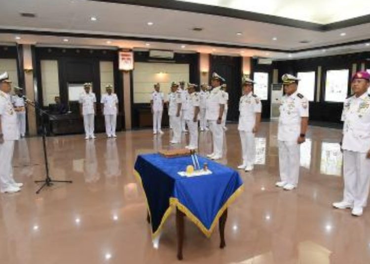 Prosesi sertijab yang dilaksanakan di Gedung Candrasa, Koarmada II.